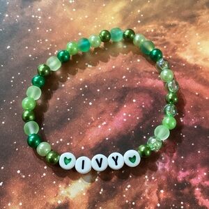 Taylor Swift-Inspired “💚IVY💚” Bracelet (dark)